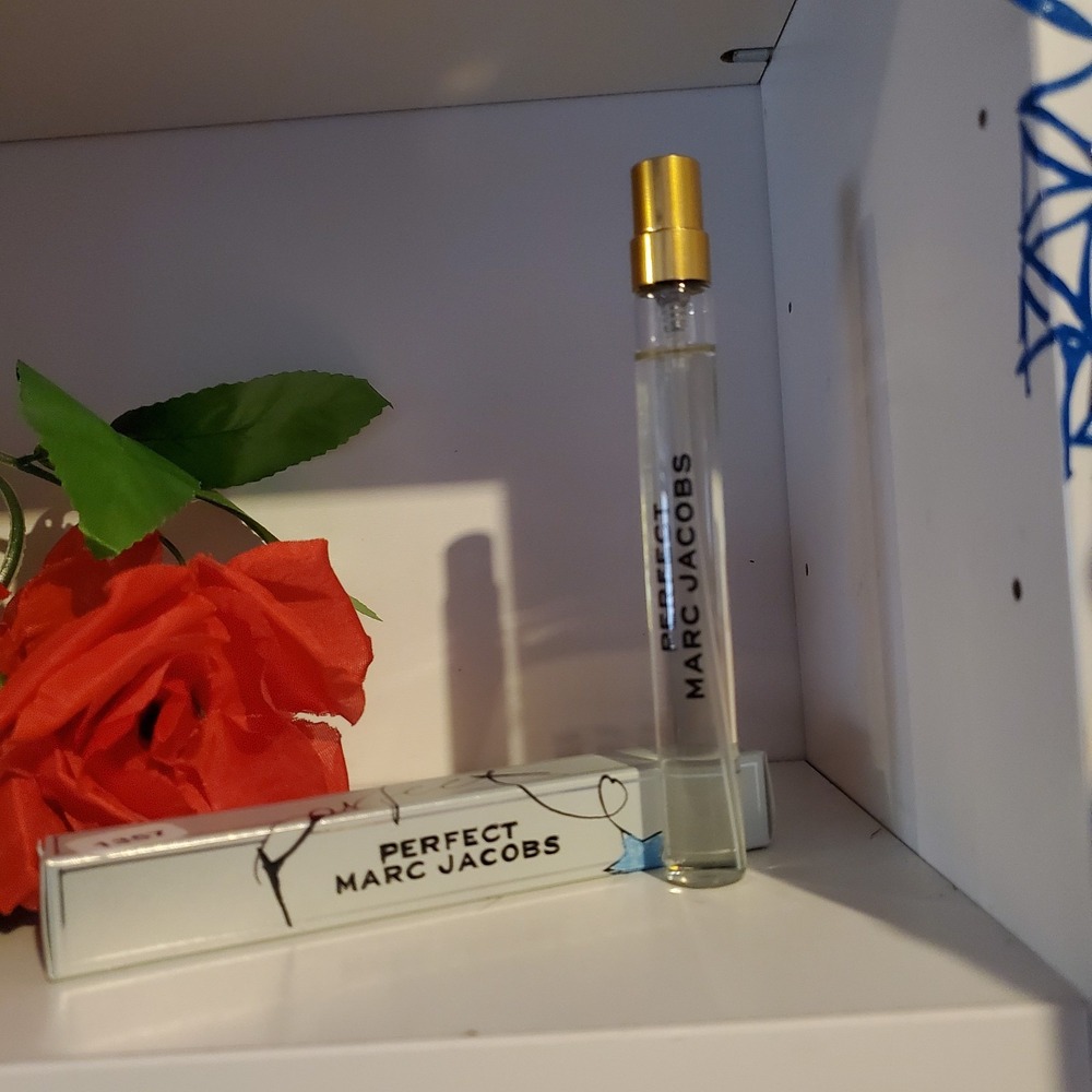 Perfect by Marc Jacobs Travel Purse Spray New in Box